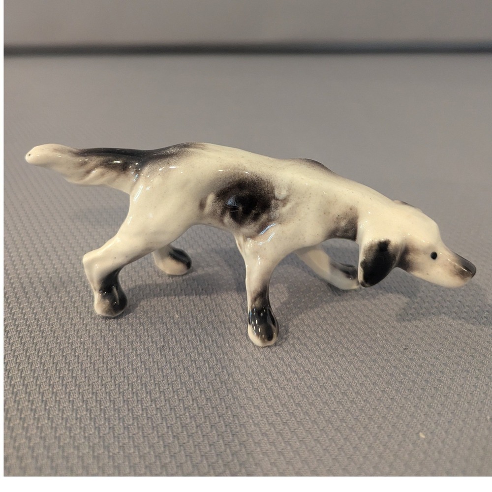 VTG Ceramic Pointer Dog Figurine Black White Spotted Hunting Setter Trinket